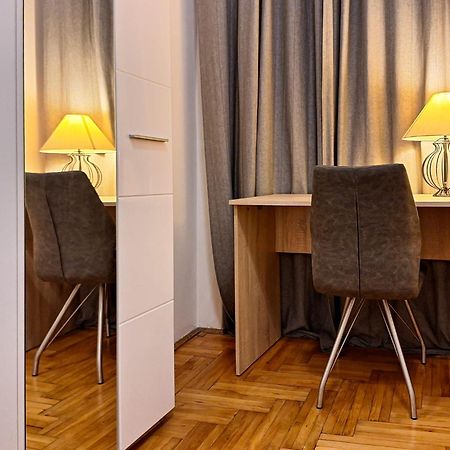 Modern Parkside Garden View Apartment Budapest Ngoại thất bức ảnh
