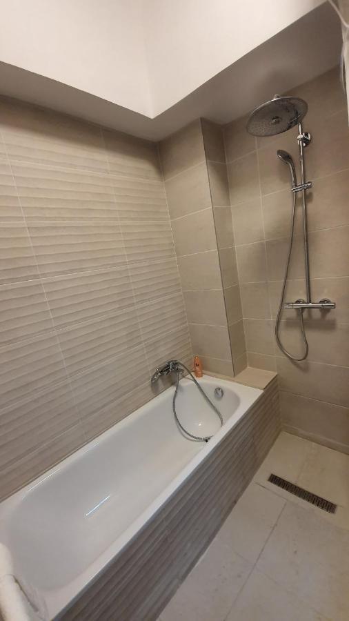 Modern Parkside Garden View Apartment Budapest Ngoại thất bức ảnh