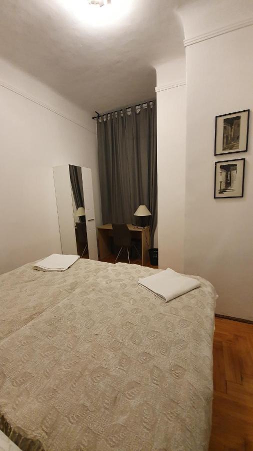 Modern Parkside Garden View Apartment Budapest Ngoại thất bức ảnh